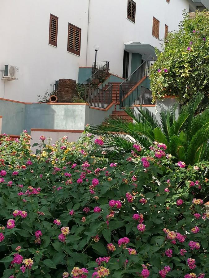 Ferienwohnung Oltremare Taormina Letojanni Exterior foto