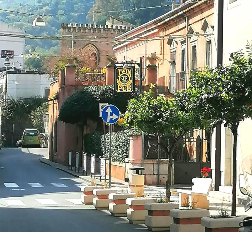 Ferienwohnung Oltremare Taormina Letojanni Exterior foto